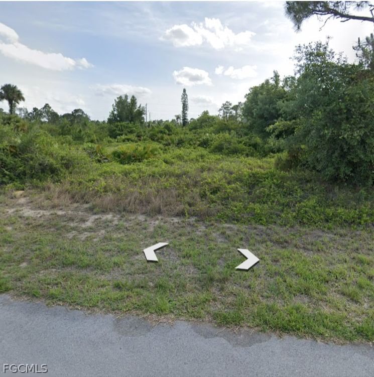 410 Wickham Avenue S, Lehigh Acres, FL 33974 photo 2