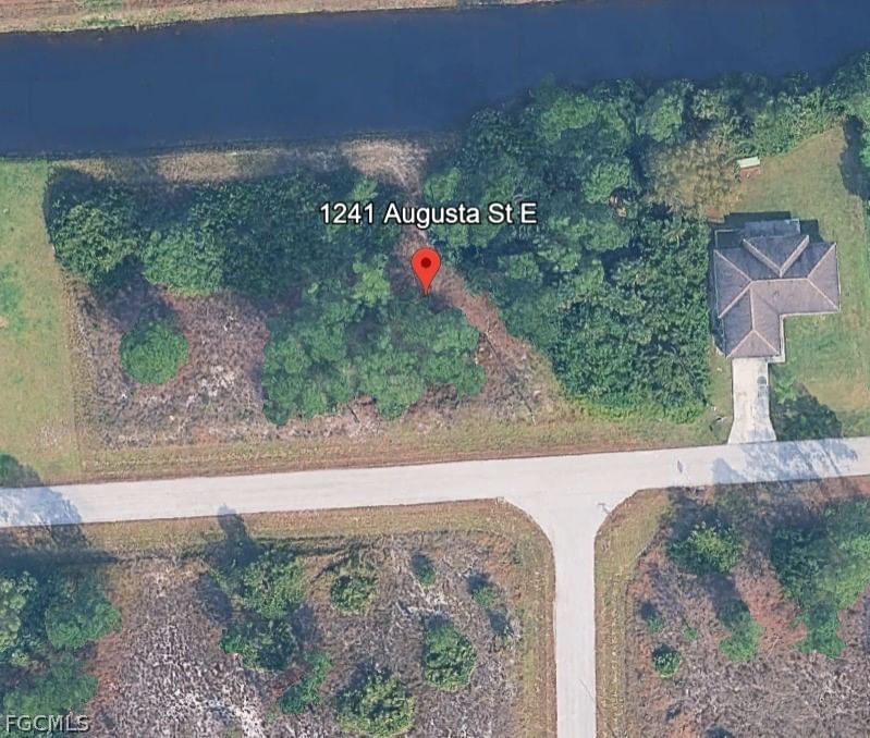 1241 Augusta Street E, Lehigh Acres, FL 33974 photo 3