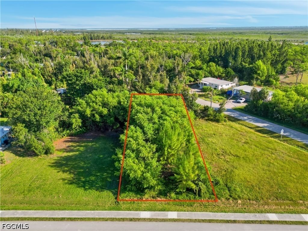 5426 Avenue E, Bokeelia, FL 33922 photo 2
