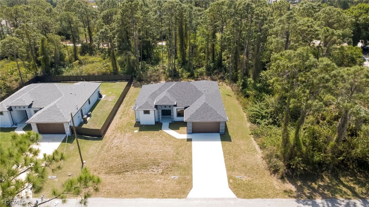 872 Spaulding Street E, Lehigh Acres, FL 33974 photo 2
