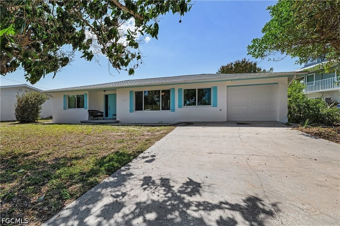7815 Bocilla Lane, Bokeelia, FL 33922 photo 2