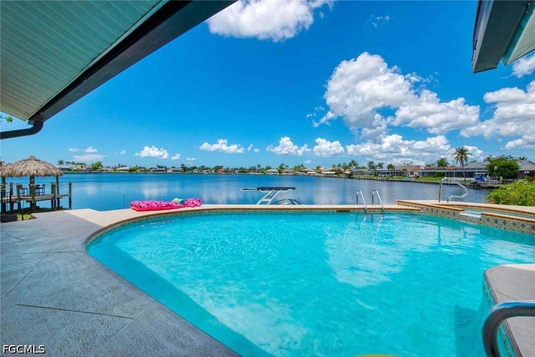5004 SW 5th Place, Cape Coral, FL 33914 photo 2