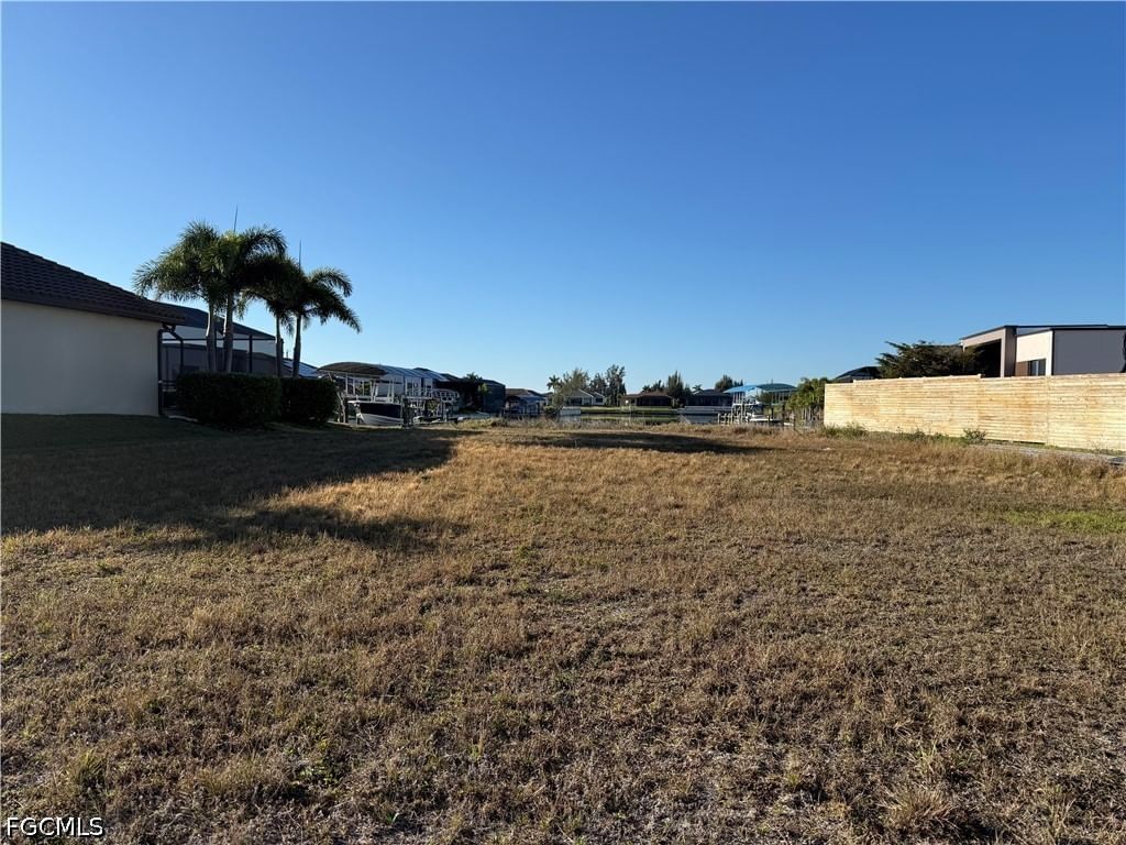 4510 Jacaranda Parkway W, Cape Coral, FL 33993 photo 2
