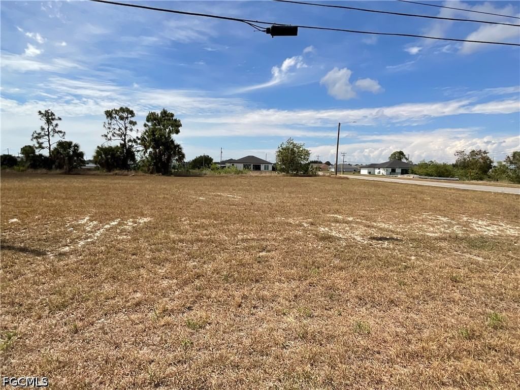 1911 NE 42nd Street, Cape Coral, FL 33909 photo 4