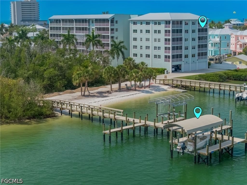 345 Mango Street #401, Fort Myers Beach, FL 33931 photo 4