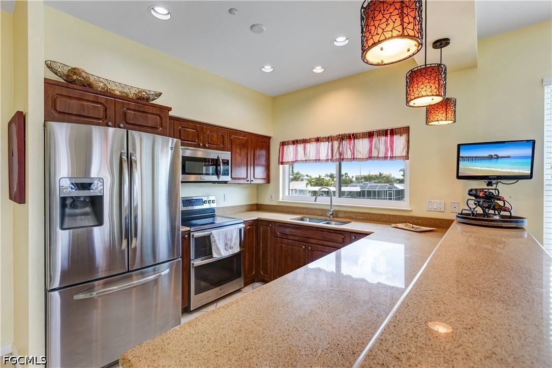 90 Ibis Street, Fort Myers Beach, FL 33931 photo 4