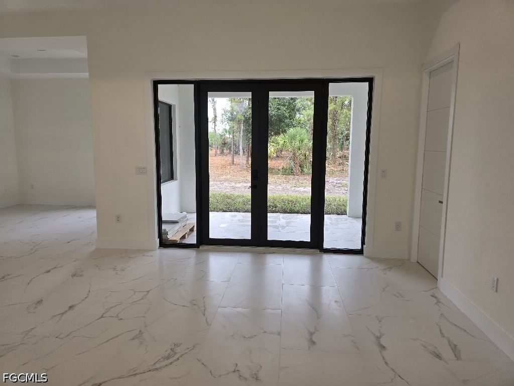 3943 16th Avenue NE, Naples, FL 34120 photo 3