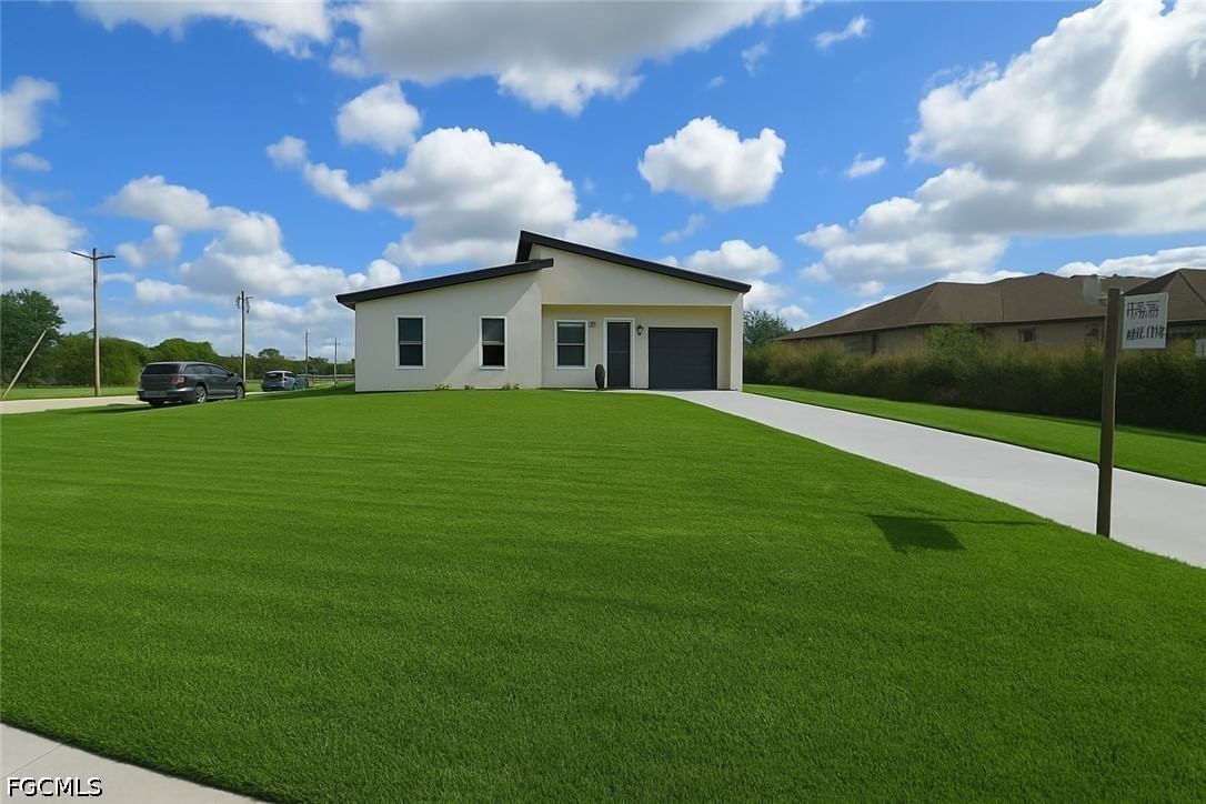 761 Bell Boulevard S, Lehigh Acres, FL 33974 photo 2