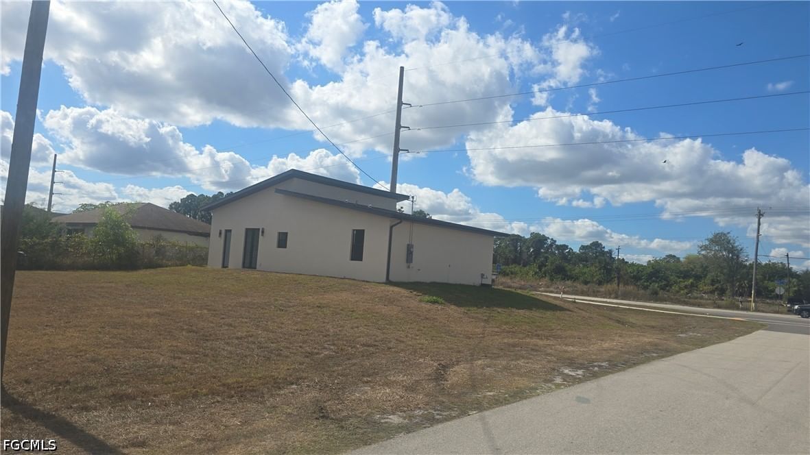 761 Bell Boulevard S, Lehigh Acres, FL 33974 photo 4