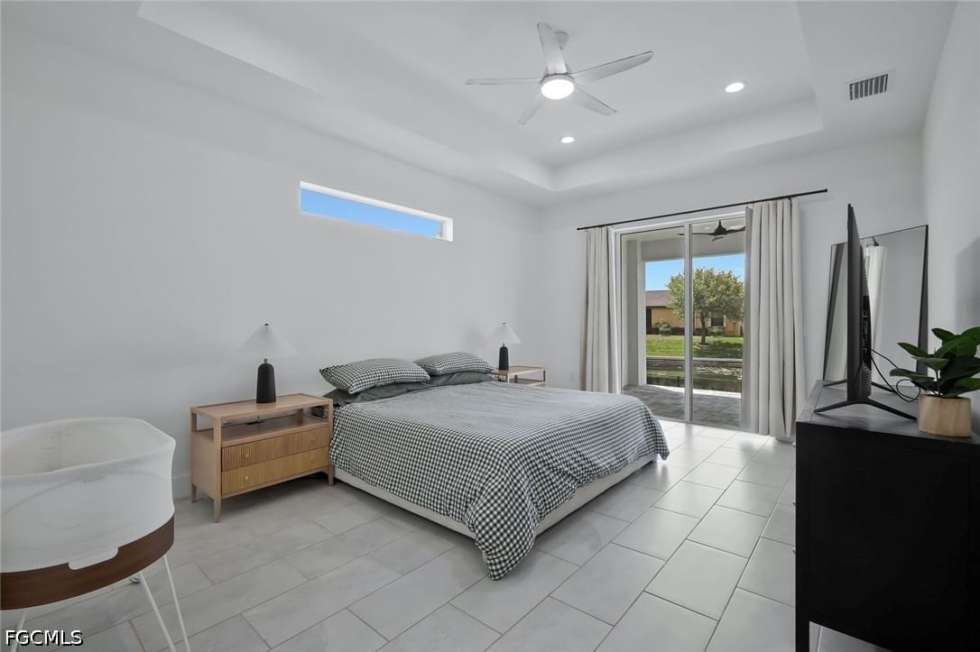 1428 NW 27th Place, Cape Coral, FL 33993 photo 4