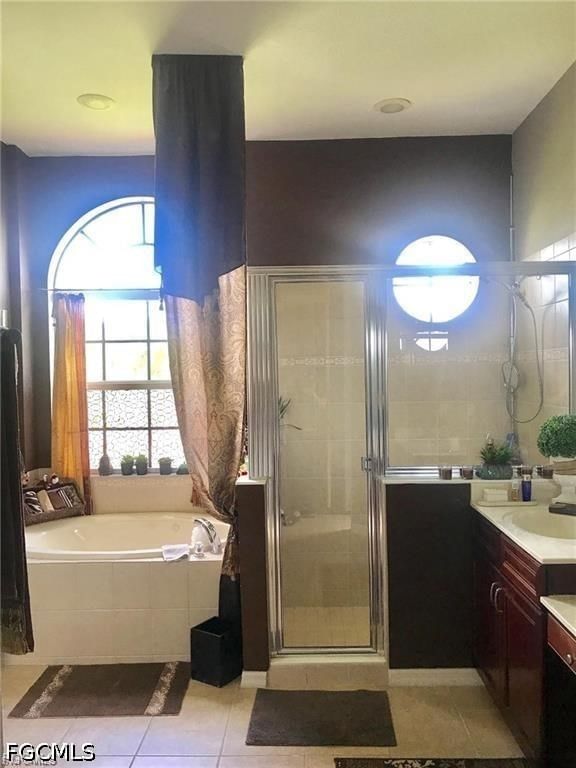 2124 Skyline Boulevard, Cape Coral, FL 33991 photo 4