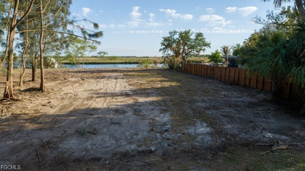 1035 W Anchor Lane, Moore Haven, FL 33471 photo 4