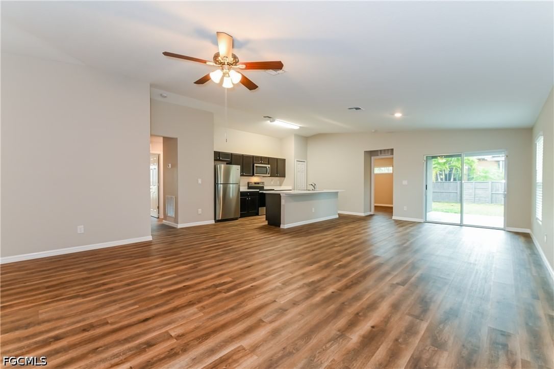 719 SW 13th Terrace, Cape Coral, FL 33991 photo 3