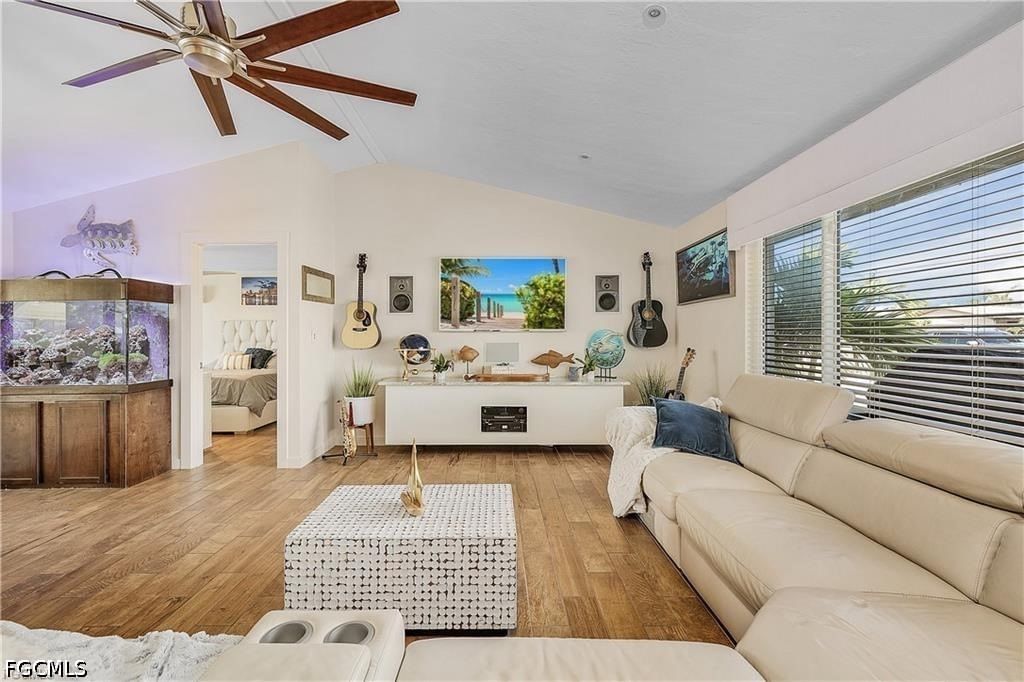 134 SW 53rd Terrace, Cape Coral, FL 33914 photo 4