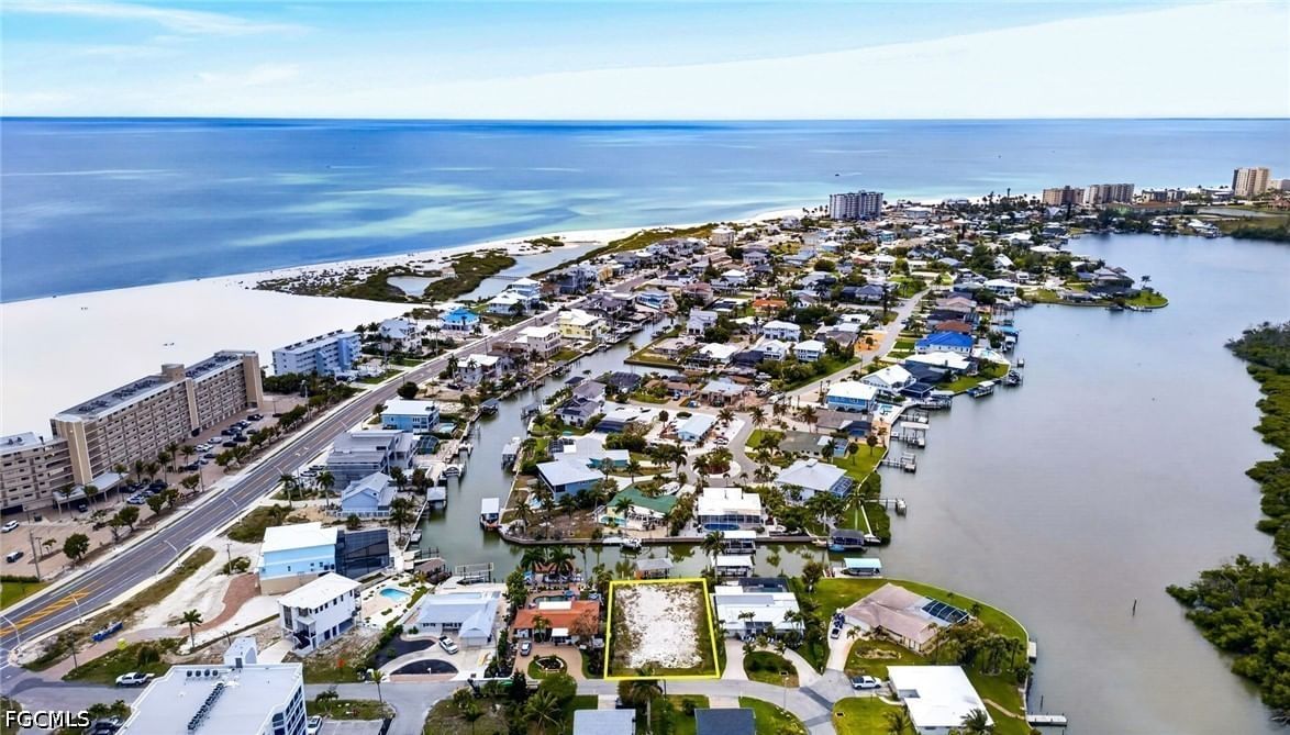 151 Estrellita Drive, Fort Myers Beach, FL 33931 photo 4