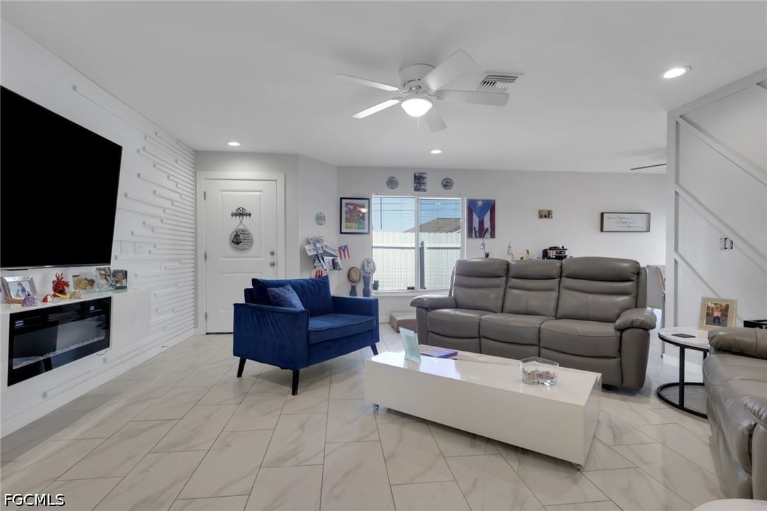 617/619 SE 12th Court, Cape Coral, FL 33990 photo 3