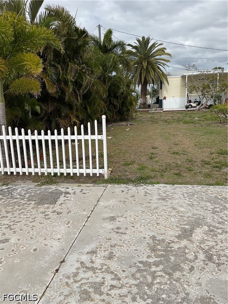 5012 Flamingo Drive, St James City, FL 33956 photo 3