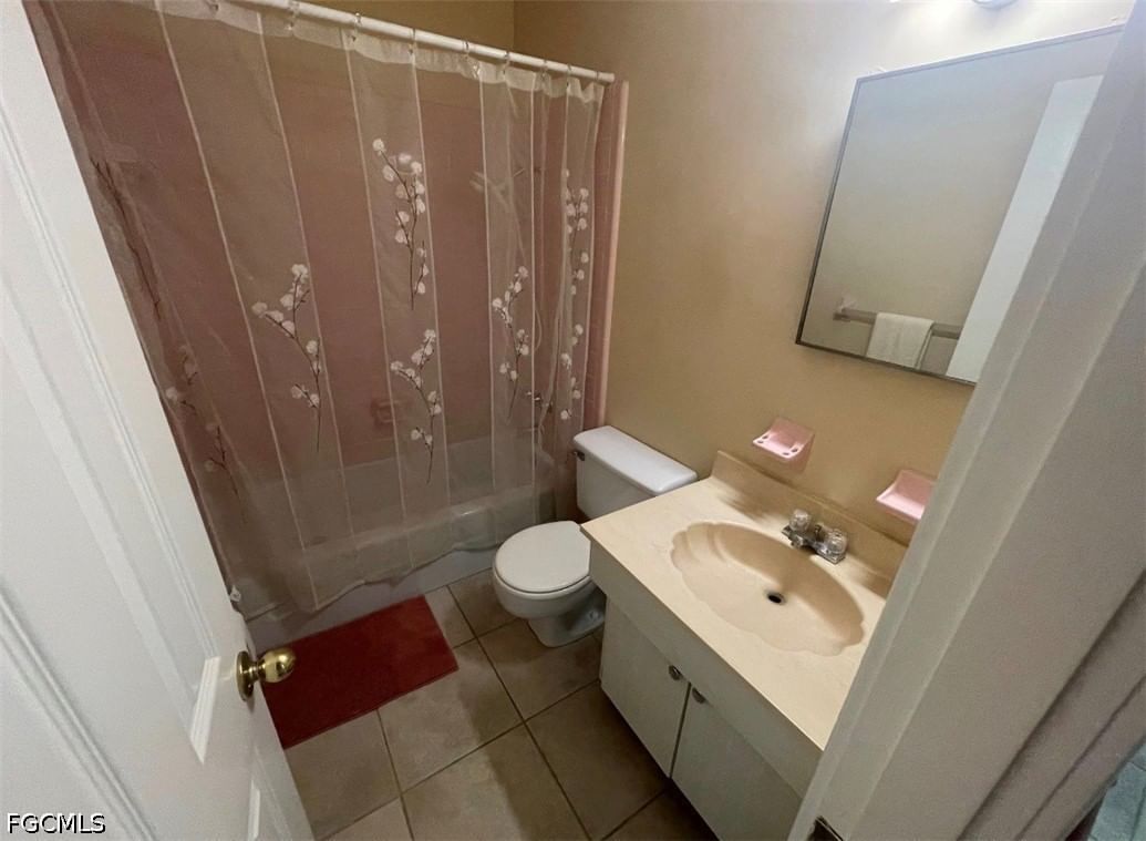 10 Tangelo Court, Lehigh Acres, FL 33936 photo 5
