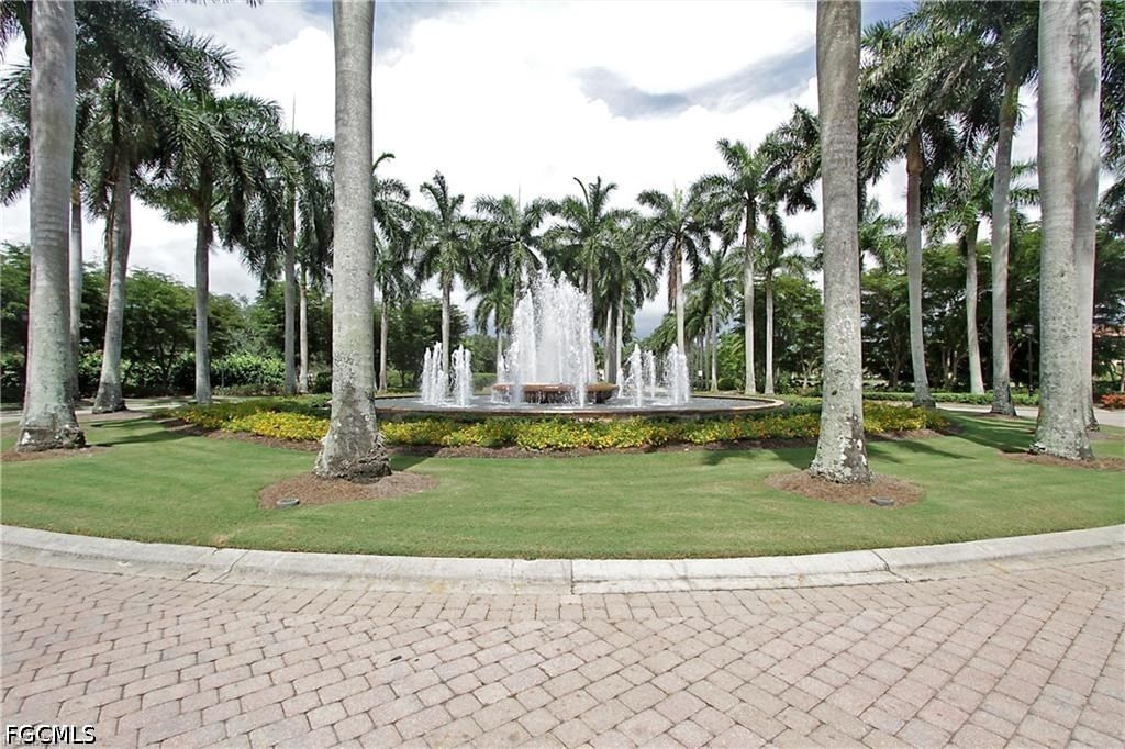 2738 Tiburon Boulevard E #B403, Naples, FL 34109 photo 4