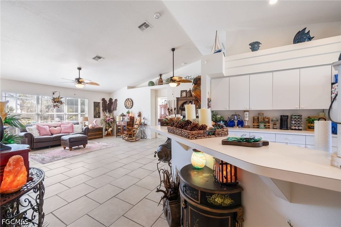 213 SE 4th Place, Cape Coral, FL 33990 photo 4