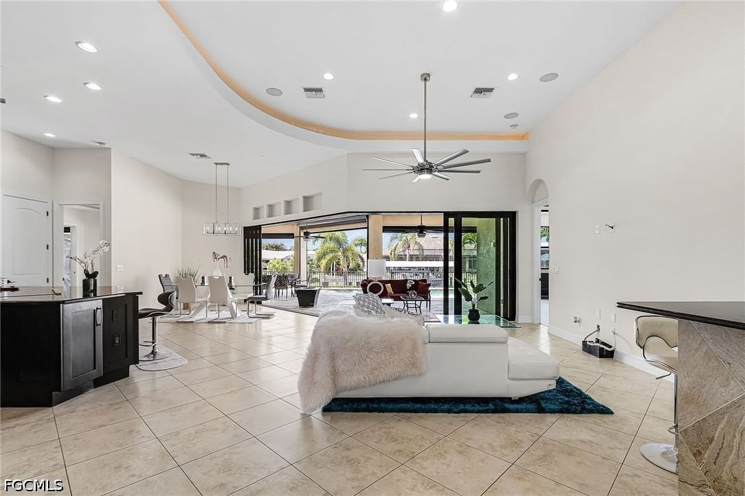 4928 SW 11th Place, Cape Coral, FL 33914 photo 4