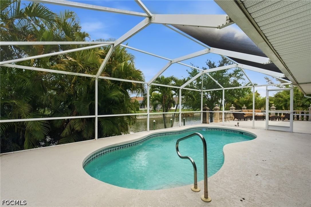 2105 SW 29th Terrace, Cape Coral, FL 33914 photo 3