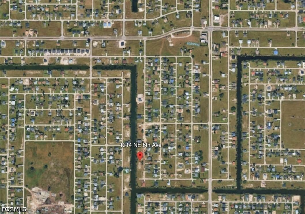 1214 NE 6th Avenue, Cape Coral, FL 33909 photo 4