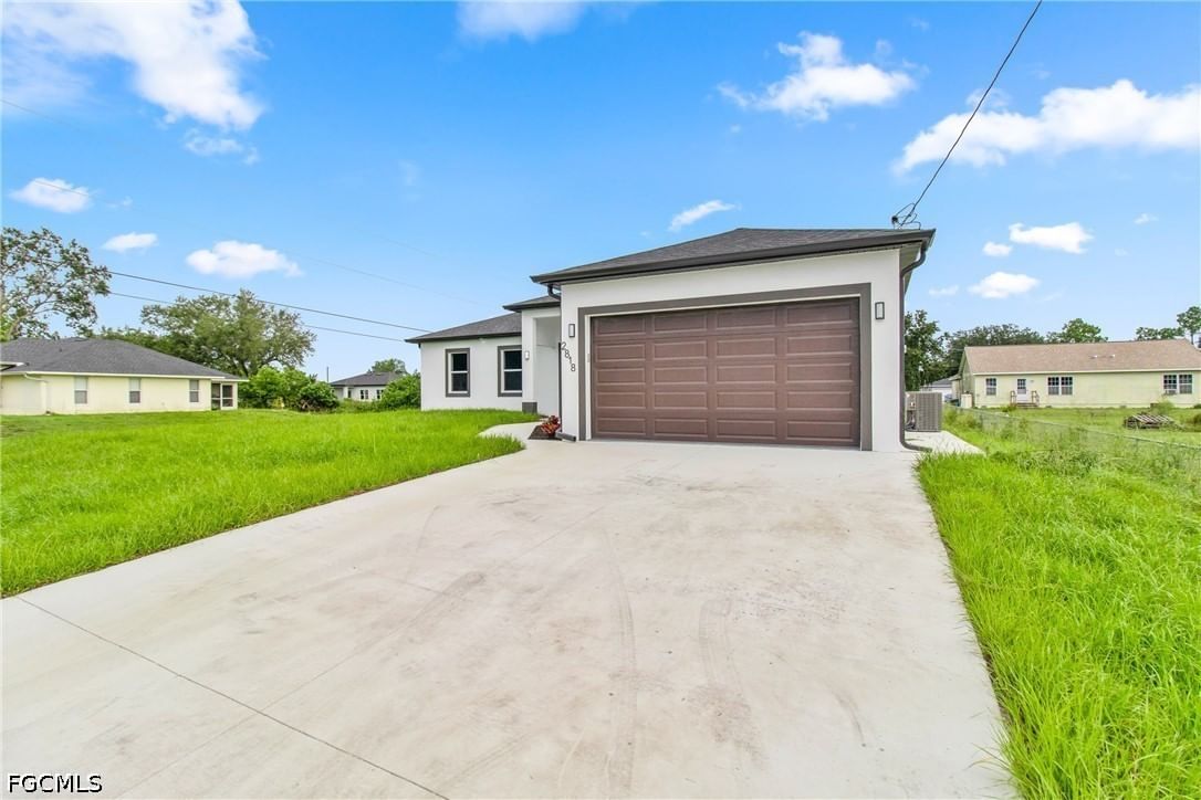 2818 42nd Street SW, Lehigh Acres, FL 33976 photo 3