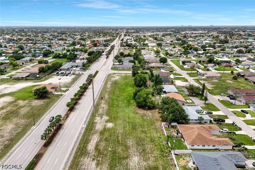 1808 Santa Barbara Boulevard, Cape Coral, FL 33991 photo 2
