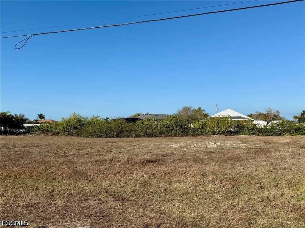 400 NW 32nd Place, Cape Coral, FL 33993 photo 4