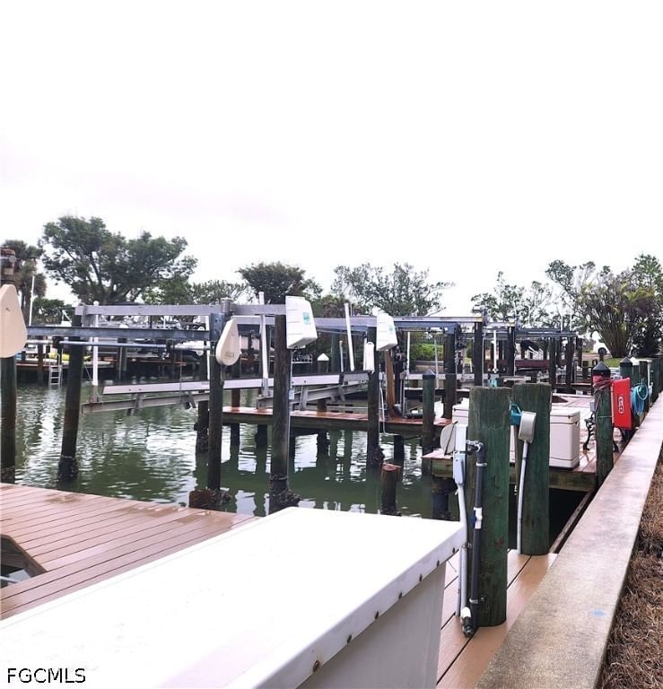 4511 Bay Beach Lane Ln, Fort Myers Beach, FL 33931 photo 5