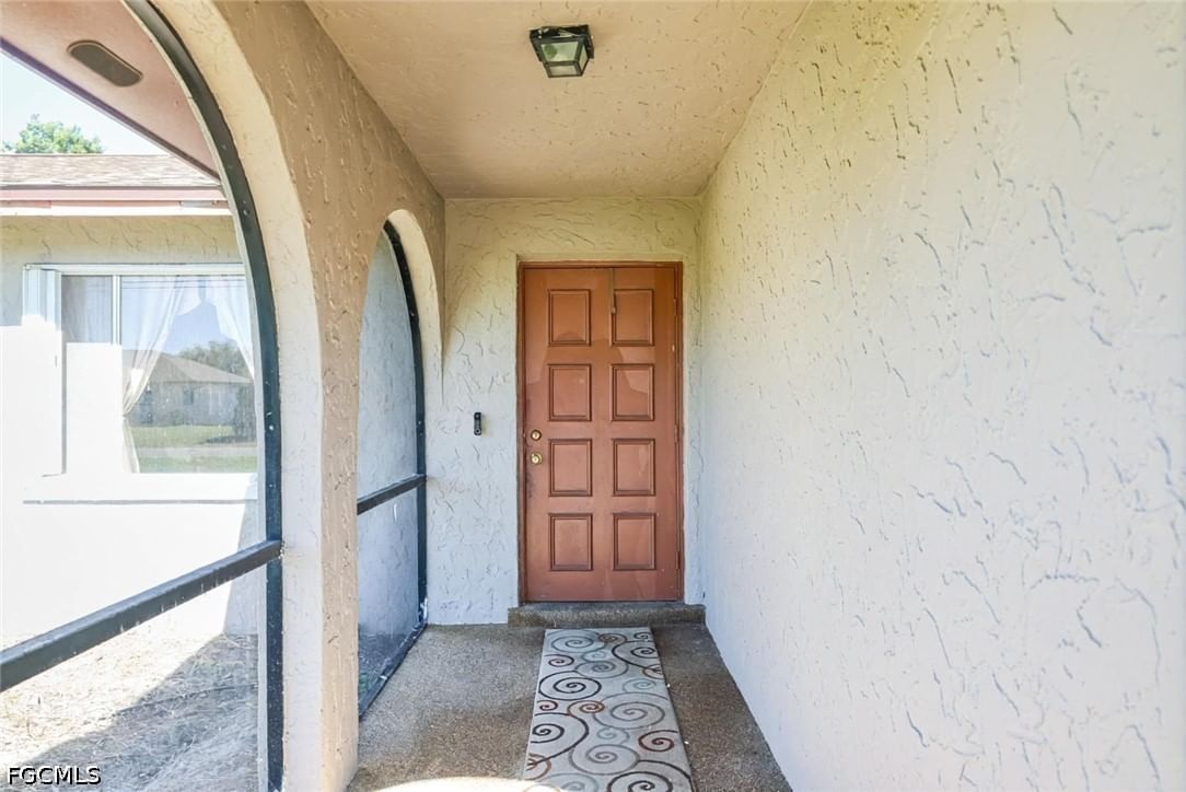 1433 SE 14th Terrace, Cape Coral, FL 33990 photo 2