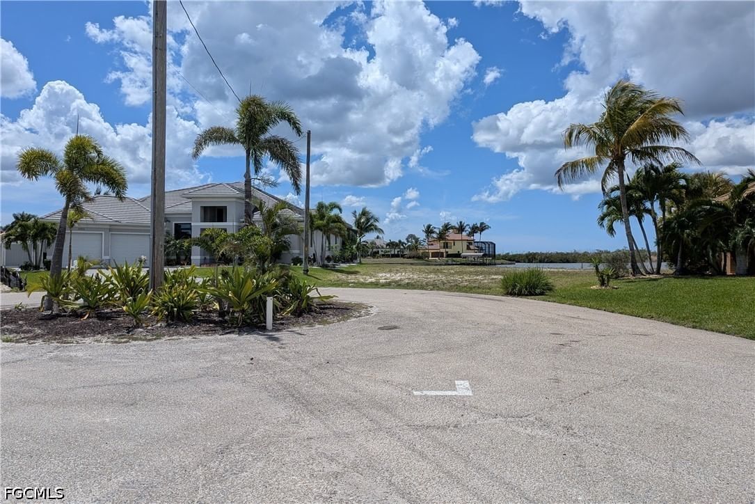 1003 NW 40th Place, Cape Coral, FL 33993 photo 4
