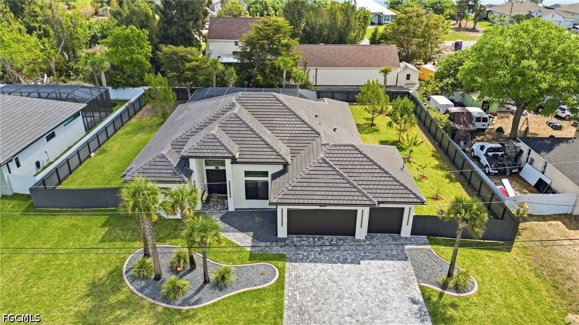 423 SW 19th Avenue, Cape Coral, FL 33991 photo 4