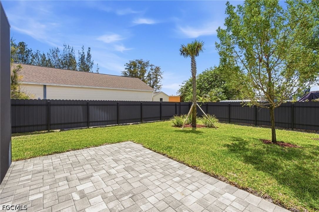 423 SW 19th Avenue, Cape Coral, FL 33991 photo 5
