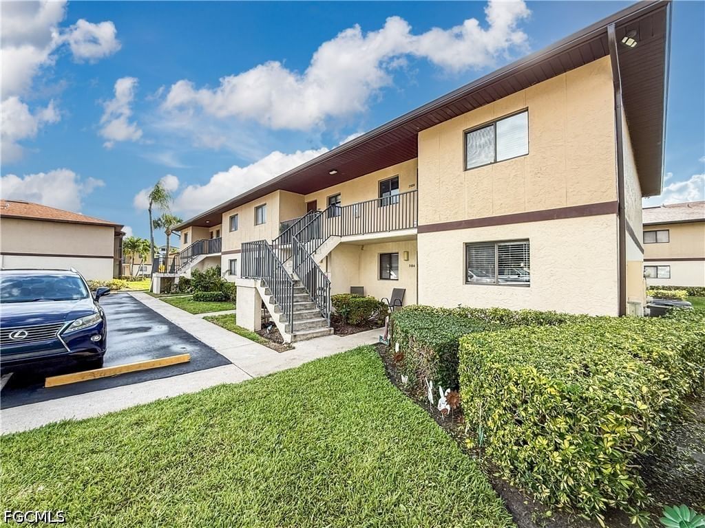 4790 S Cleveland Avenue #2007, Fort Myers, FL 33907 photo 2