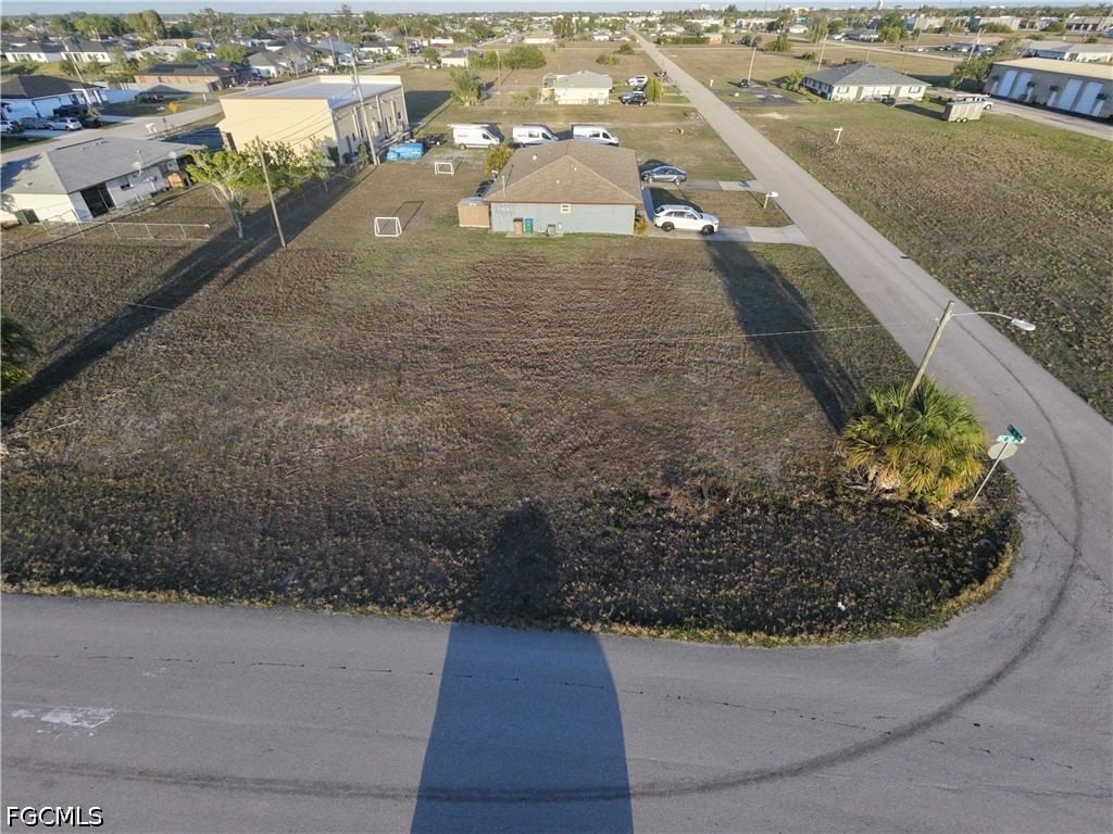 1001 NE 8th Terrace, Cape Coral, FL 33909 photo 3