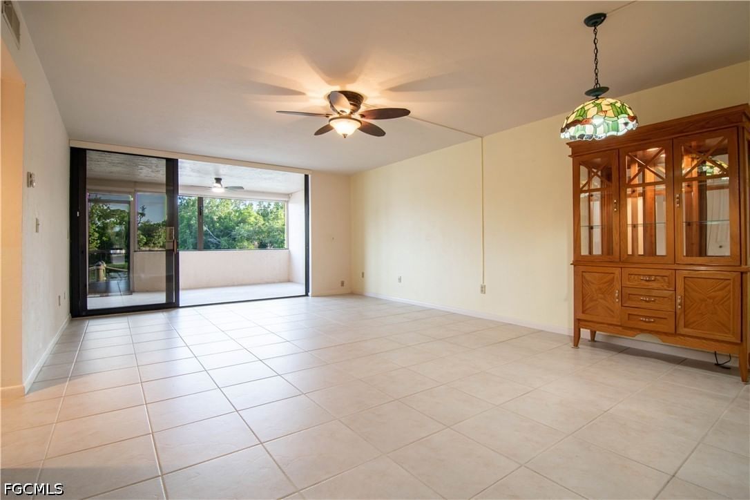 2069 W Lakeview Boulevard #E1, North Fort Myers, FL 33903 photo 4