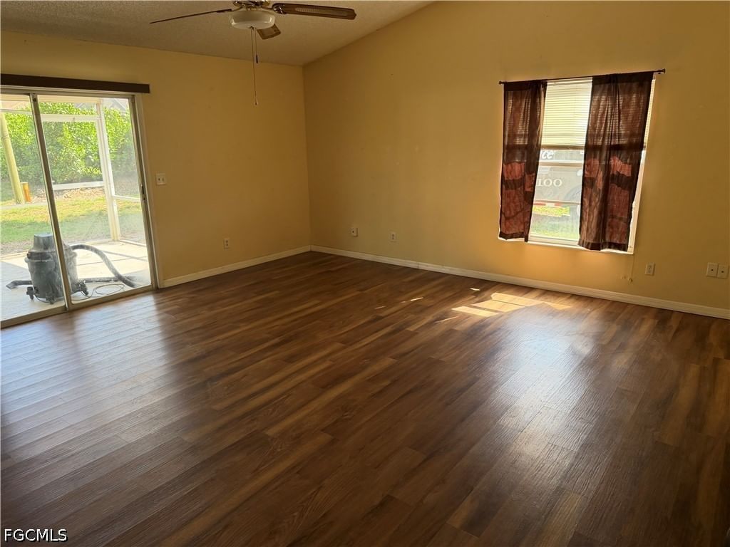 8072 Sandpiper Road, Fort Myers, FL 33967 photo 3
