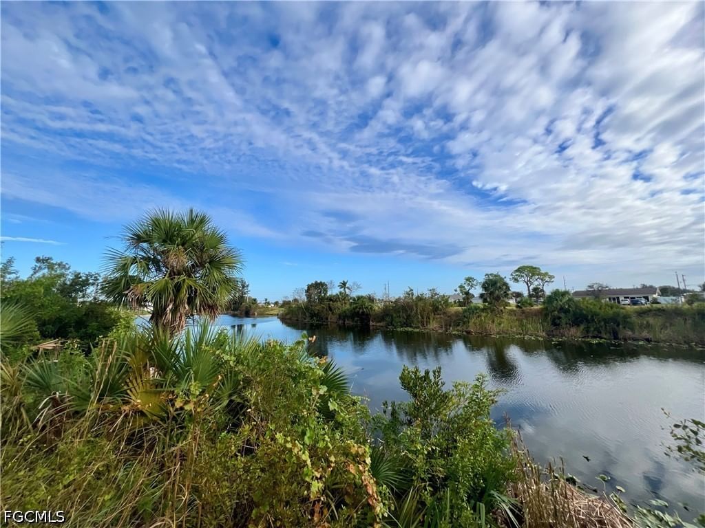 1857 NE 23rd Street, Cape Coral, FL 33909 photo 2