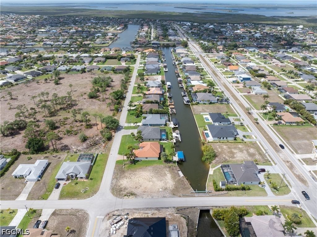 2581 SW 28th Terrace, Cape Coral, FL 33914 photo 4