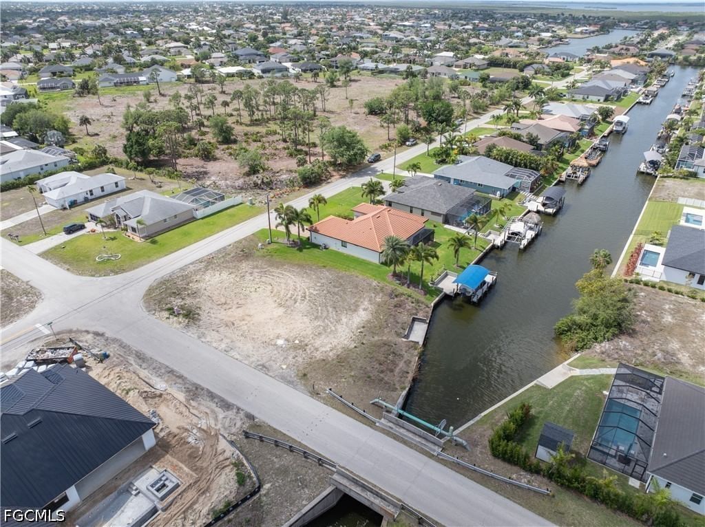 2581 SW 28th Terrace, Cape Coral, FL 33914 photo 5