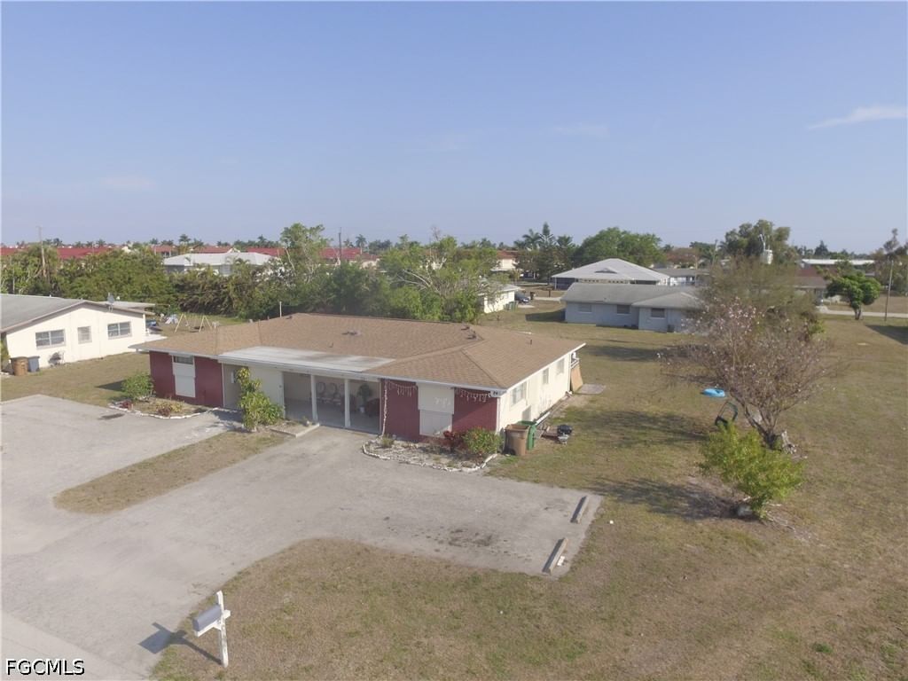 326 Palmetto Drive, Cape Coral, FL 33904 photo 2
