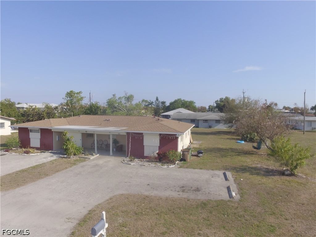 326 Palmetto Drive, Cape Coral, FL 33904 photo 3