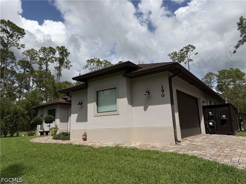 190 2nd Street SE, Naples, FL 34117 photo 3
