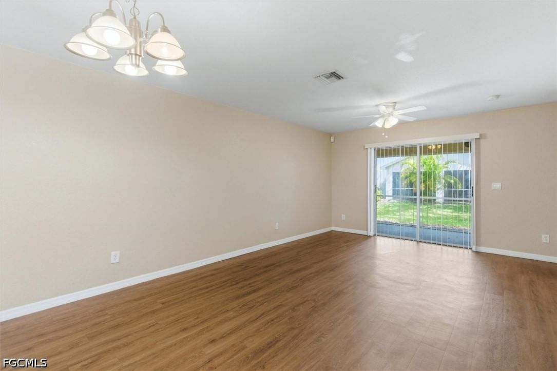 5257 Leeds Road, Fort Myers, FL 33907 photo 5