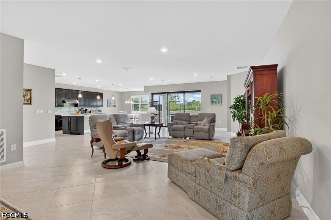 11279 Thurston Chase, Fort Myers, FL 33913 photo 4