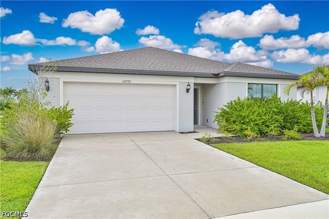 10792 Firebush Circle, North Fort Myers, FL 33917 photo 3