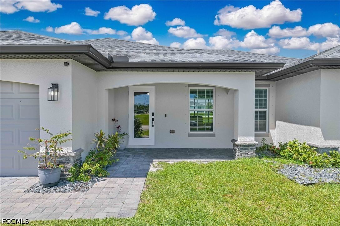 2433 NW 3rd Terrace, Cape Coral, FL 33993 photo 3