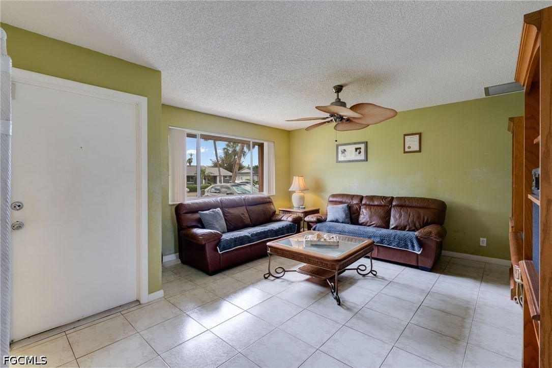 4521 Orchid Boulevard, Cape Coral, FL 33904 photo 4